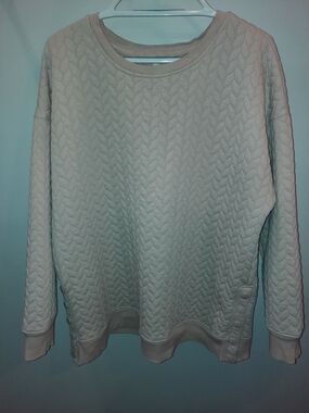 Maurices Cream Quilted Pullover Sweatshirt Size XL Good Used Condition